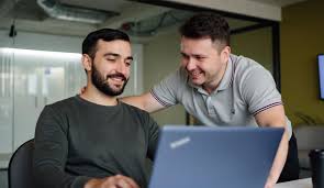 Veb və backend inkişaf etdiriciləri olmaq istəyənlər